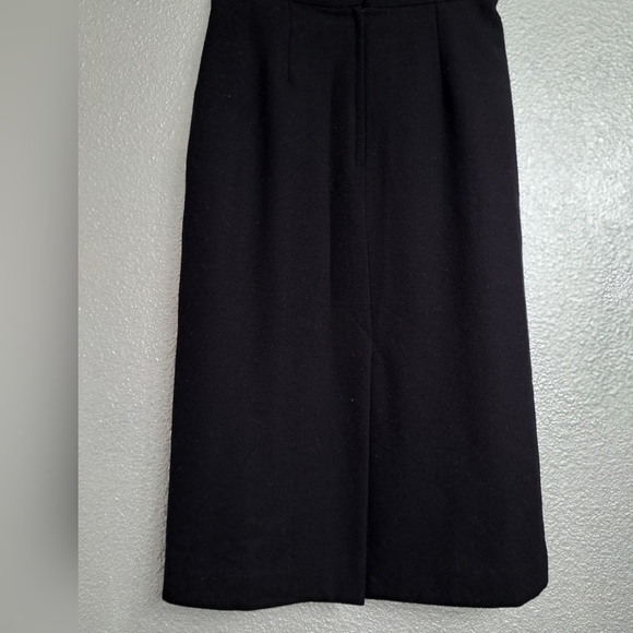 Black 100% Wool Skirt Size 6 - Picture 2 of 4